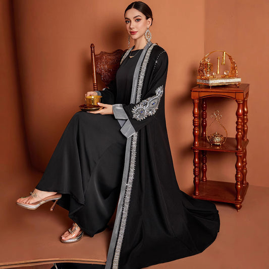 Abaya de Luxe Diamant Noir : Broderie Artisanale et Strass Scintillant