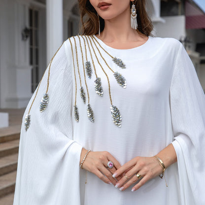 Robe de Soirée Modeste Immaculée : L'Alliance du Drapé et de l'Élégance